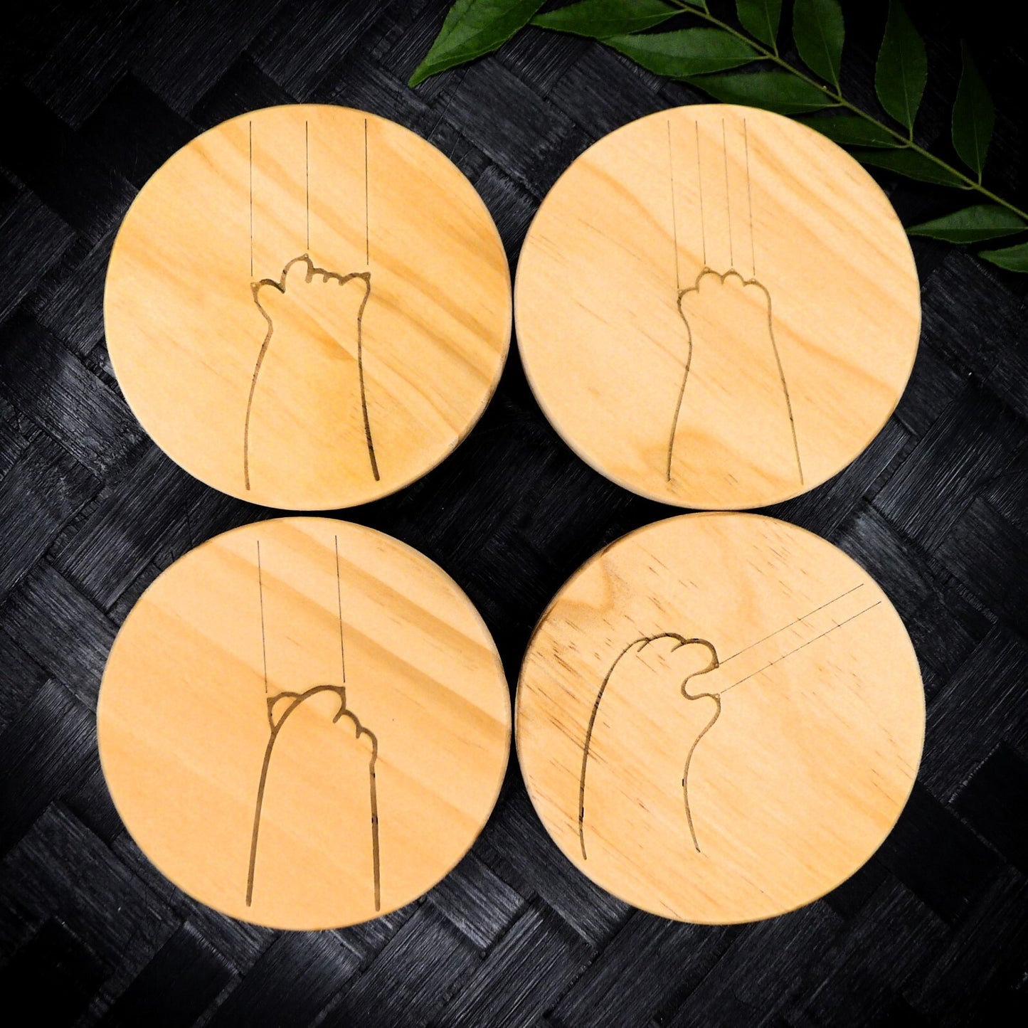 Cute Cat Claw Wooden Coaster Set - Cute Engraved Minimalist Cat Paw Design