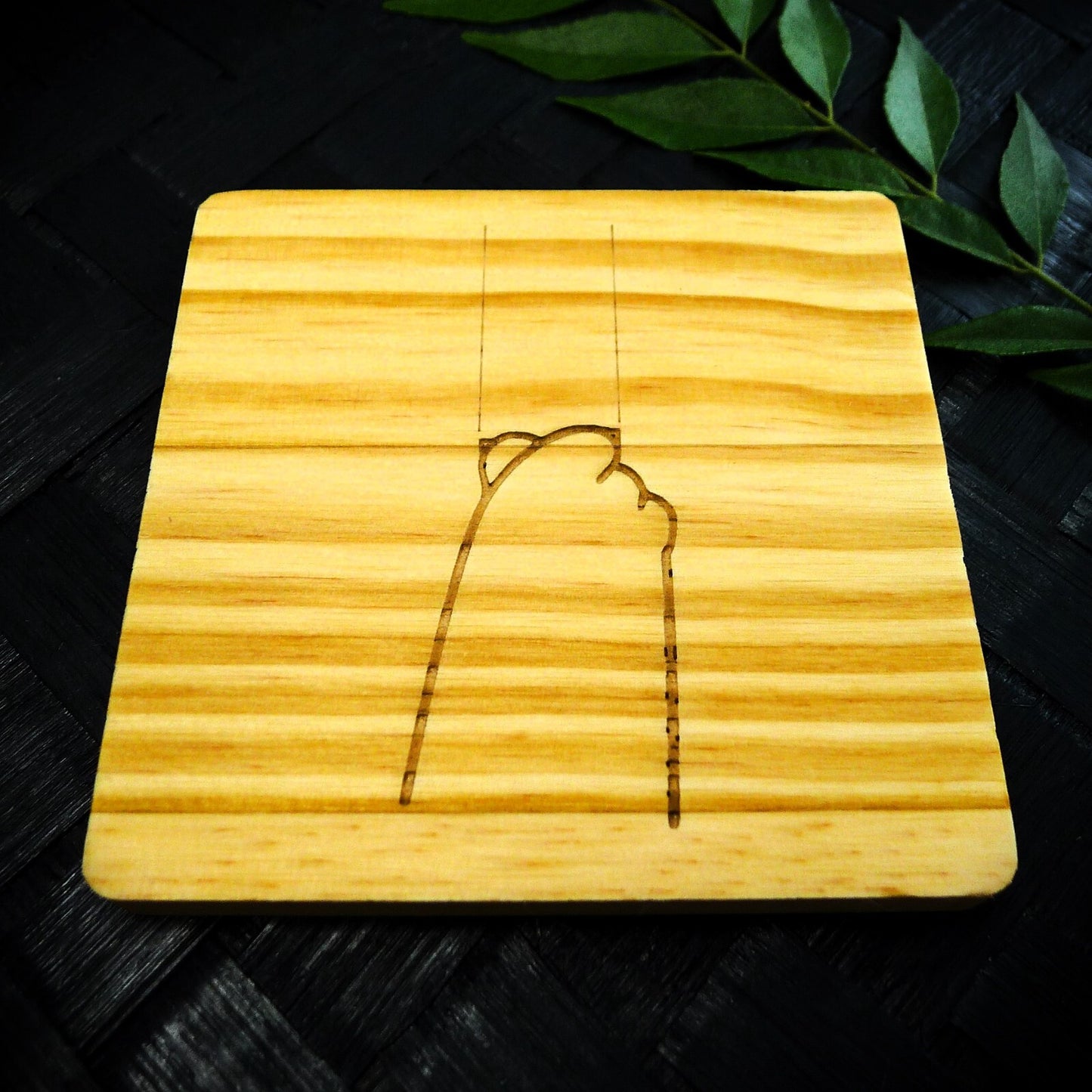 Cute Cat Claw Wooden Coaster Set - Cute Engraved Minimalist Cat Paw Design