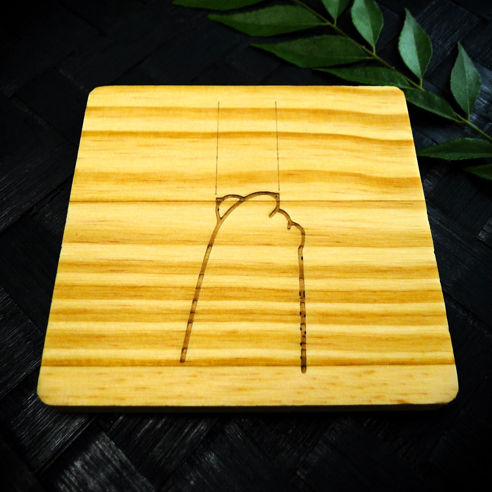 Cute Cat Claw Wooden Coaster Set - Cute Engraved Minimalist Cat Paw Design