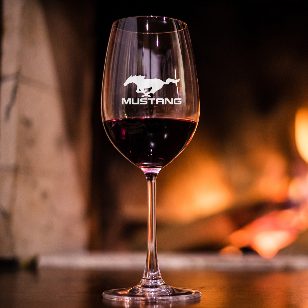 Custom Engraved Classic Mustang Wine Glass – 12 oz Stemmed