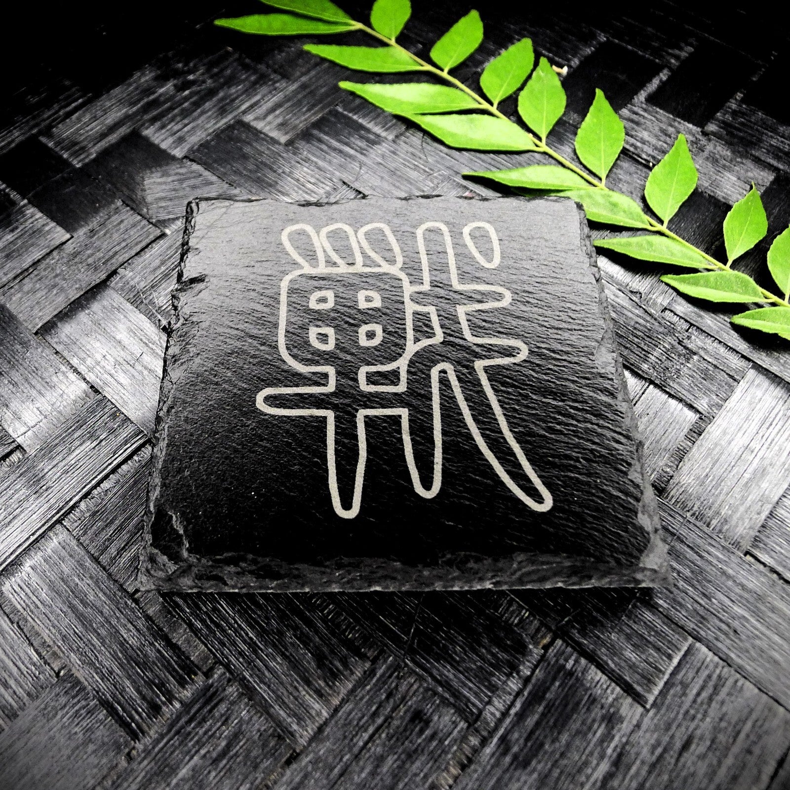 Jujutsu Kaisen Hollow Font Slate Coaster Set – Handcrafted Laser Engraved Kanji