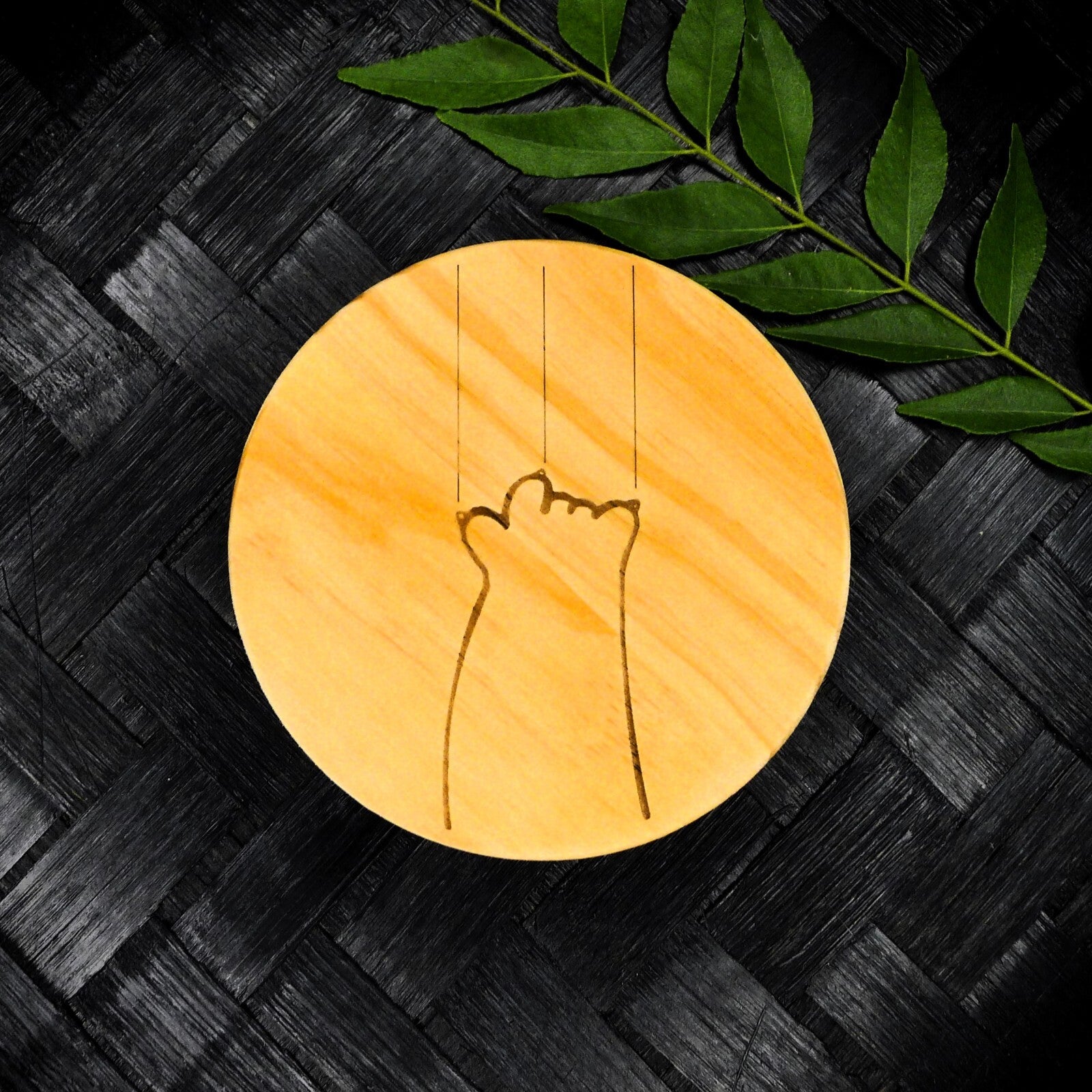 Cute Cat Claw Wooden Coaster Set - Cute Engraved Minimalist Cat Paw Design