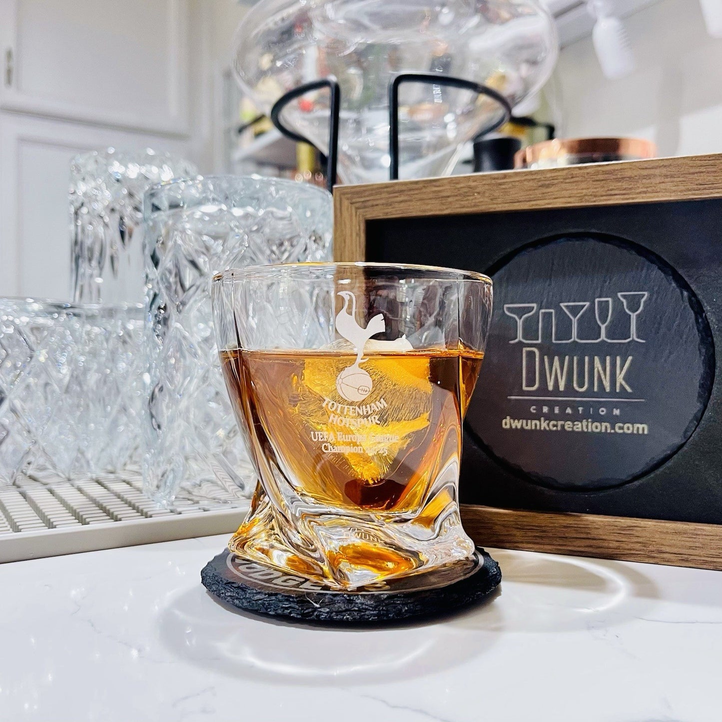 Tottenham Hotspur Whiskey Glass – 10 oz Twisted UEFA Europa League Champion