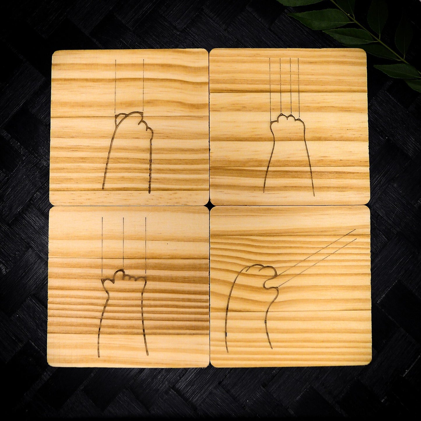 Cute Cat Claw Wooden Coaster Set - Cute Engraved Minimalist Cat Paw Design