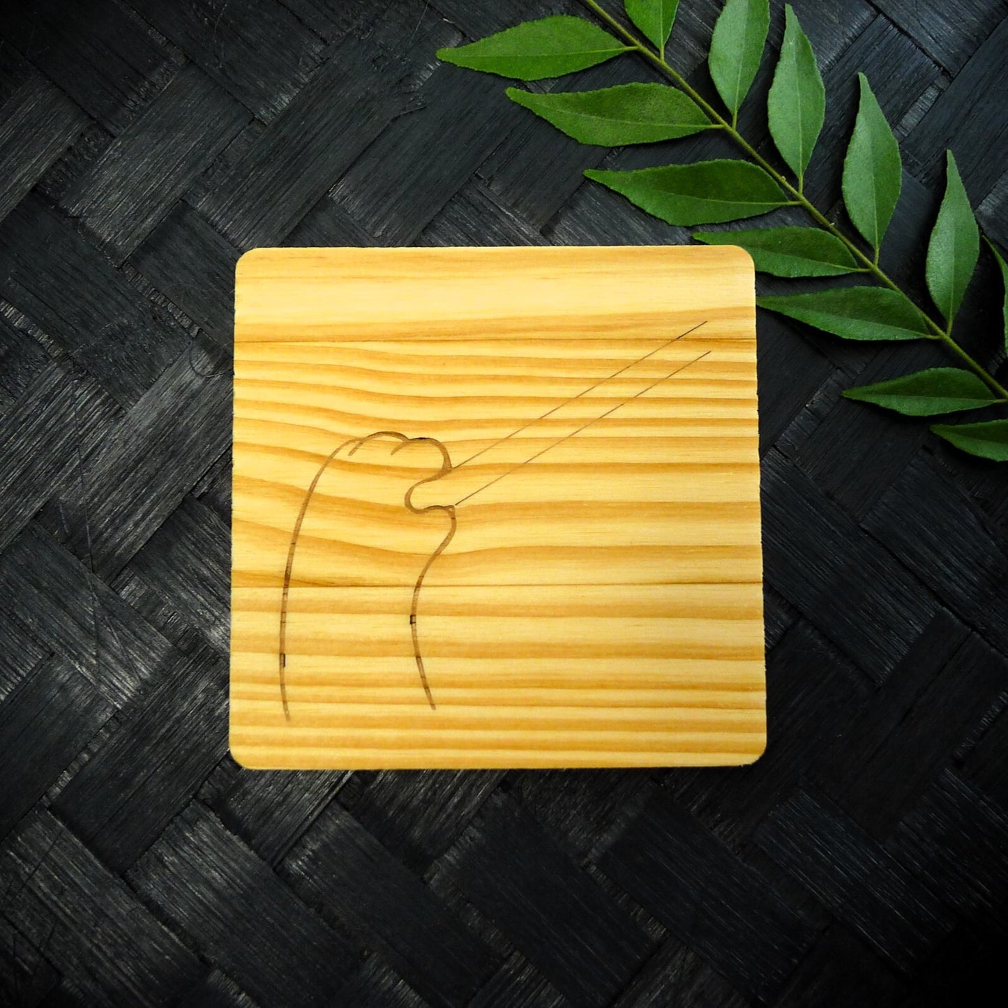 Cute Cat Claw Wooden Coaster Set - Cute Engraved Minimalist Cat Paw Design