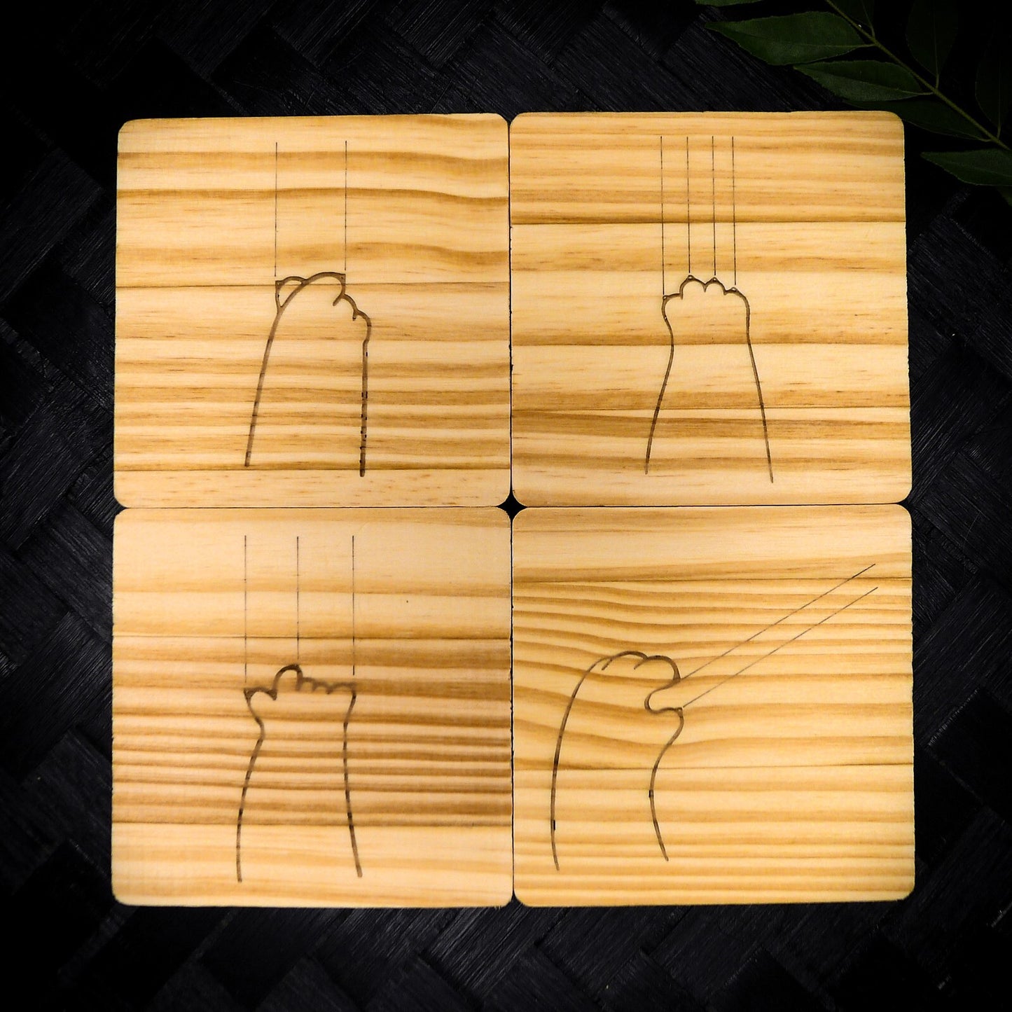 Cute Cat Claw Wooden Coaster Set - Cute Engraved Minimalist Cat Paw Design