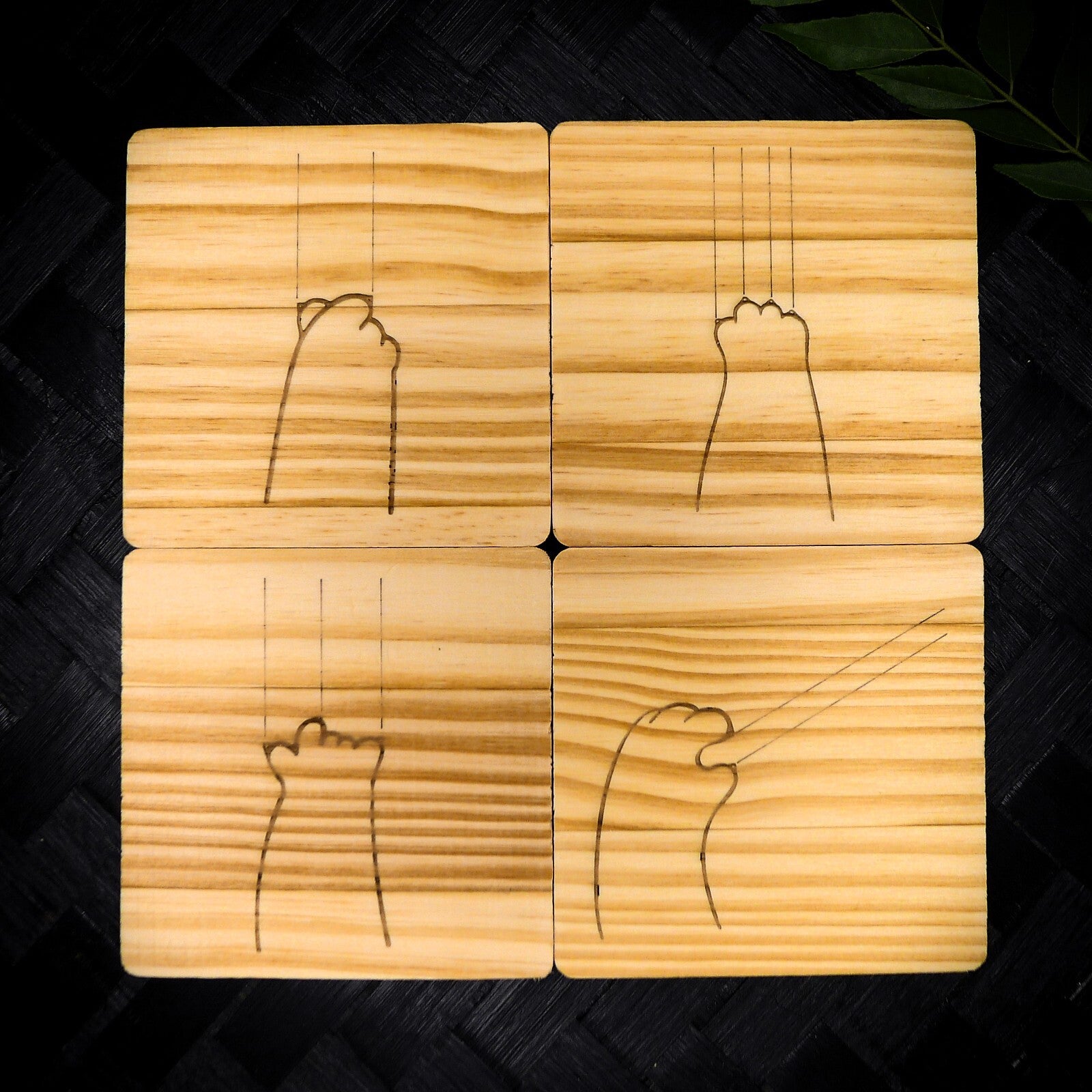Cute Cat Claw Wooden Coaster Set - Cute Engraved Minimalist Cat Paw Design
