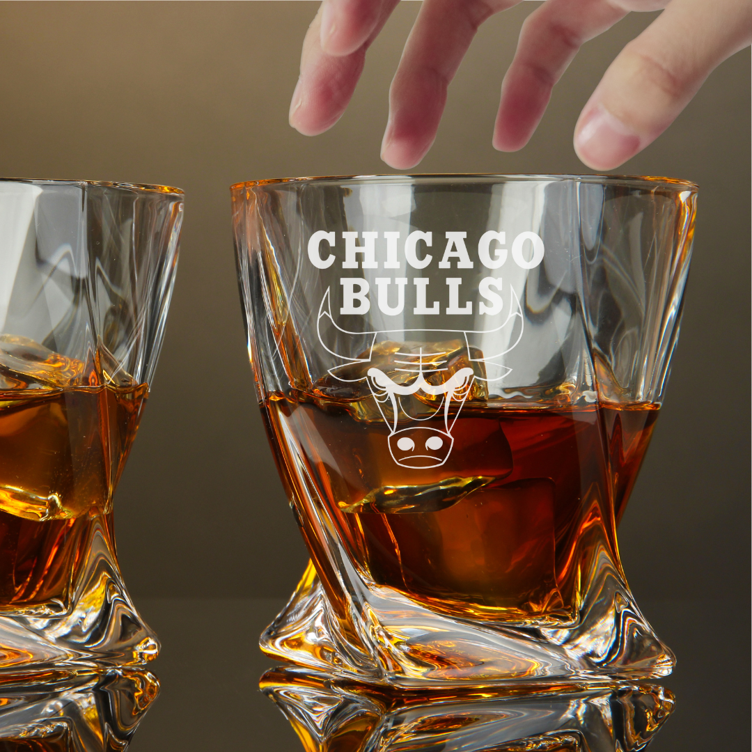 Custom Engraved Chicago Bulls Whiskey Glass – 10 oz Twisted Rocks Glass
