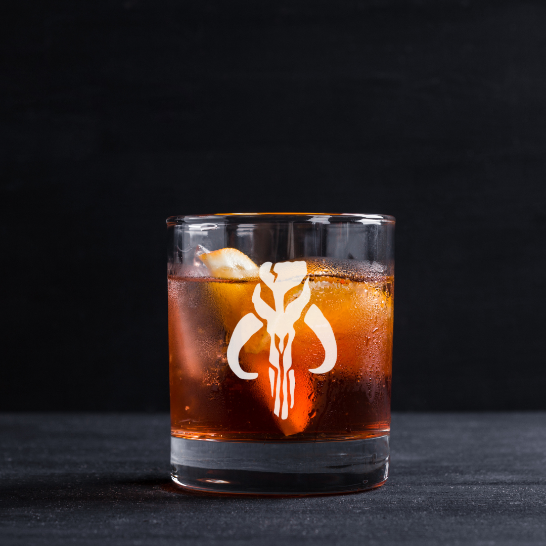 Custom Engraved Boba Fett Skull Whiskey Glass – 11 oz Standard Rocks Glass